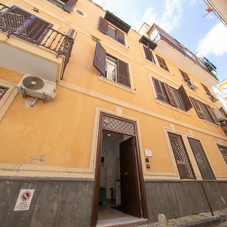 Casa Vacanze Alma B&B Grazioso Appartamento Sul Lungomare Di Pozzuoli A 300Mt Dal Centro E Dal Rione Terra By Movery Extérieur photo